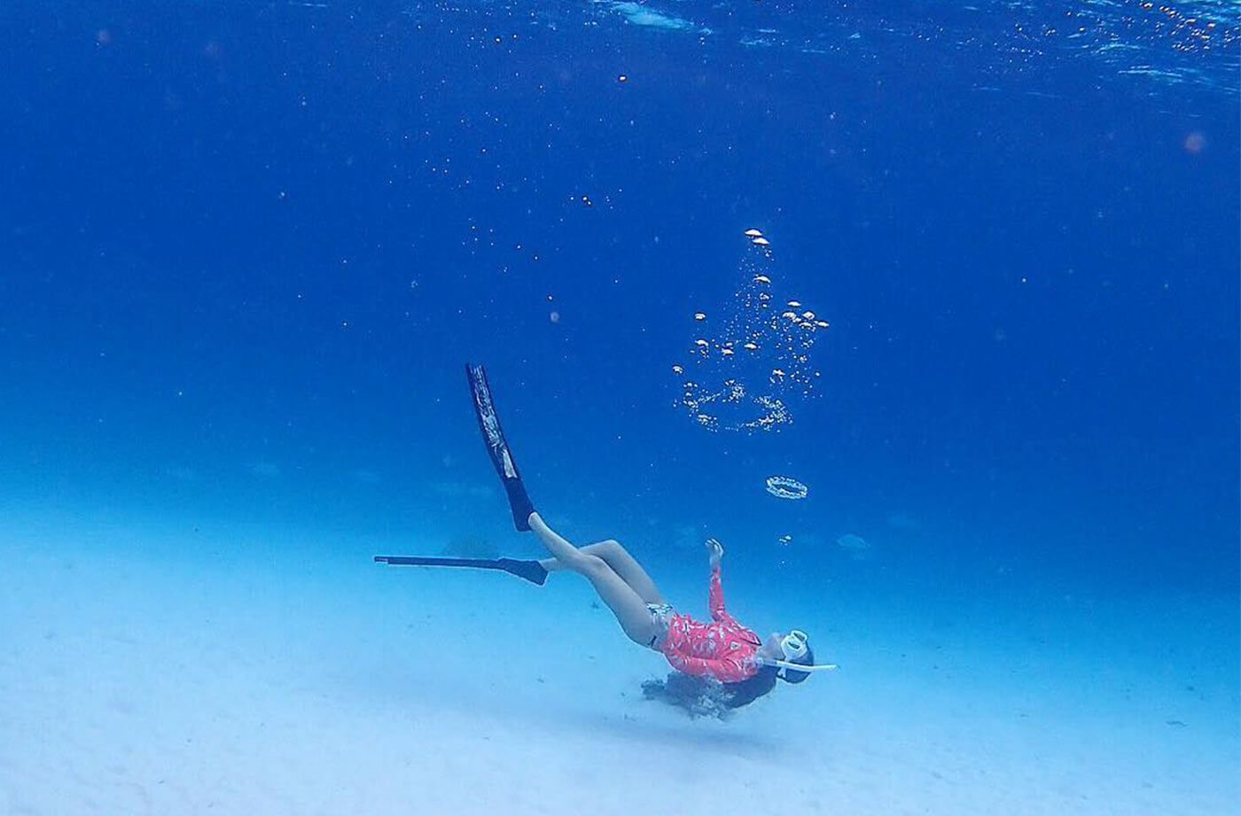 古座間味ビーチでバブリング